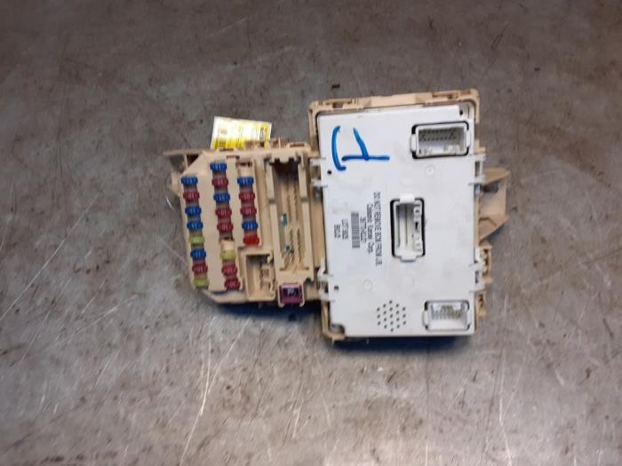 Used Body control computer Suzuki Swift (ZA/ZC/ZD1/2/3/9) 1.3 VVT 16V Price € 69,00 Margin scheme offered by Yellow Parts