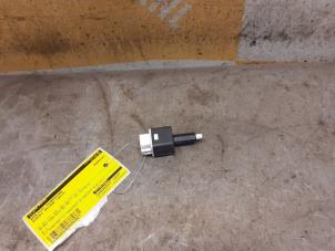 Gebrauchte Bremslicht Schalter Suzuki Splash 1.2 VVT 16V Preis € 14,99 Margenregelung angeboten von Yellow Parts