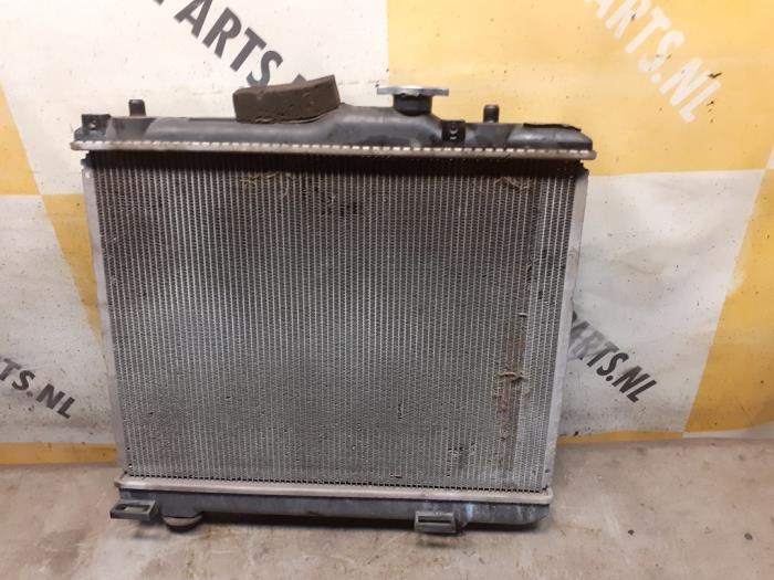 Usagé Radiateur Suzuki Splash 1.2 VVT 16V Prix € 45,00 Règlement à la marge proposé par Yellow Parts