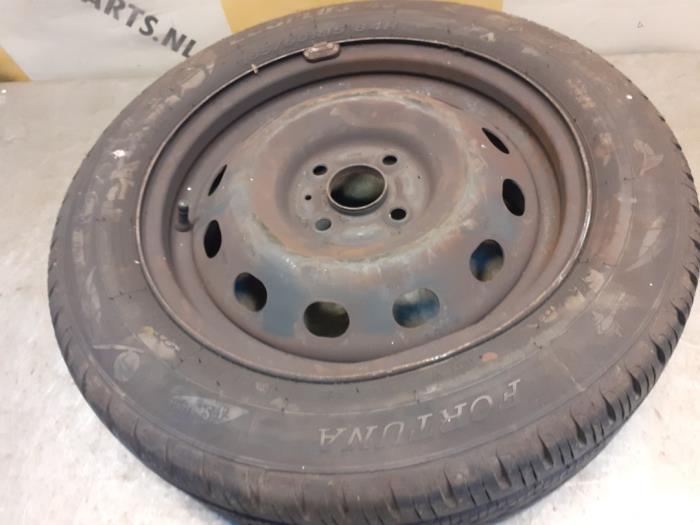 Begagnade Hjul + vinterdäck Suzuki Splash 1.0 12V Pris € 45,00 Marginaltabell erbjuds av Yellow Parts