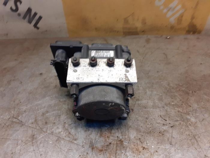 Used ABS pump Suzuki SX4 (EY/GY) 1.6 16V VVT Grip 4x4 Price € 189,00 Margin scheme offered by Yellow Parts