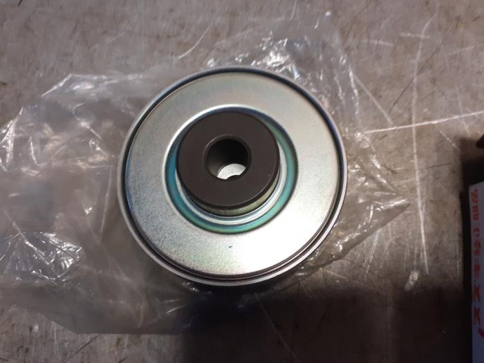 Usados Rodillo correa múltiple Suzuki Swift (SF310/413) 1.3 Precio € 17,50 Norma de margen ofrecido por Yellow Parts