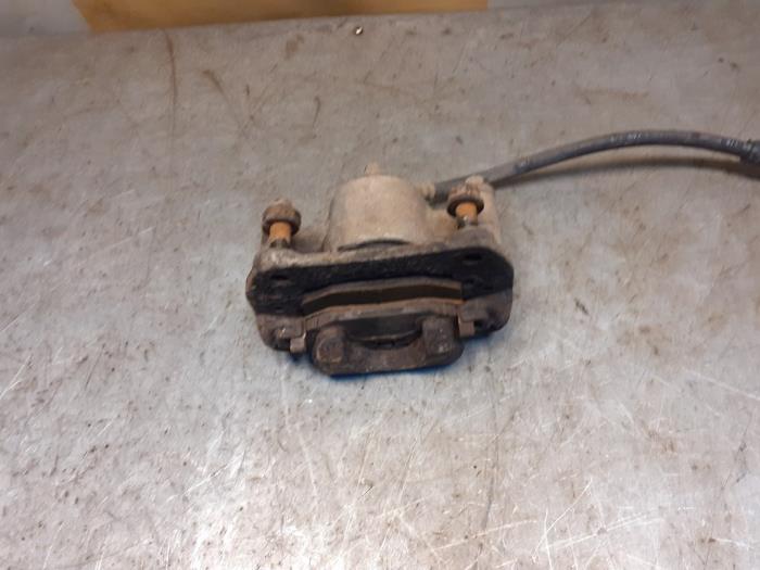 Gebrauchte Bremszange links vorne Suzuki Jimny Softtop 1.3i 16V 4x4 Preis € 24,99 Margenregelung angeboten von Yellow Parts