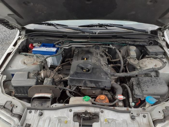 Used Starter Suzuki Grand Vitara II (JT) 2.0 16V Price € 29,00 Margin scheme offered by Yellow Parts