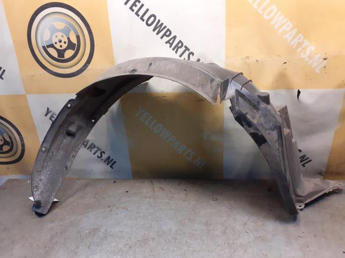 Używane Nadkole Suzuki Splash 1.0 12V Cena € 14,99 Procedura marży oferowane przez Yellow Parts