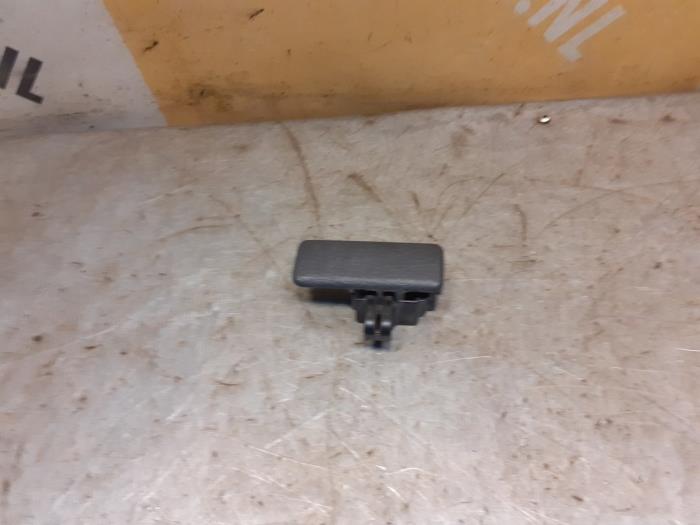 Begagnade Handskfacklock Suzuki Wagon-R+ (RB) 1.3 16V Pris € 12,50 Marginaltabell erbjuds av Yellow Parts