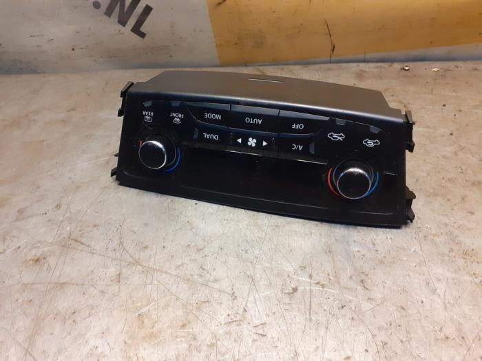 Begagnade Klimatpanel Suzuki SX4 S-Cross (JY) 1.4 Booster Jet Turbo 16V AllGrip Pris € 89,00 Marginaltabell erbjuds av Yellow Parts