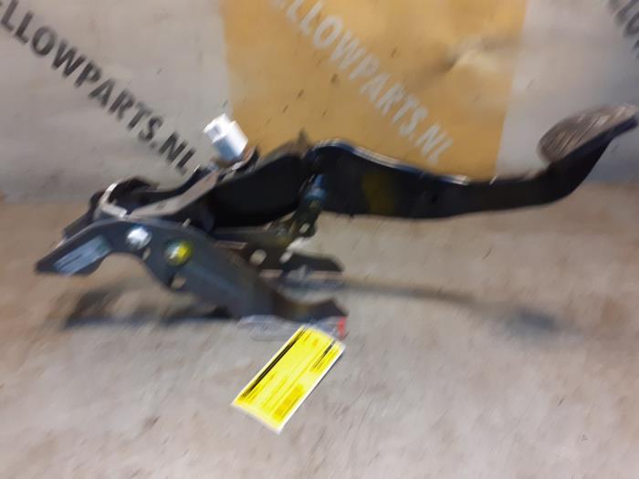 Używane Pedal hamulca Suzuki SX4 S-Cross (JY) 1.4 Booster Jet Turbo 16V AllGrip Cena € 69,00 Procedura marży oferowane przez Yellow Parts