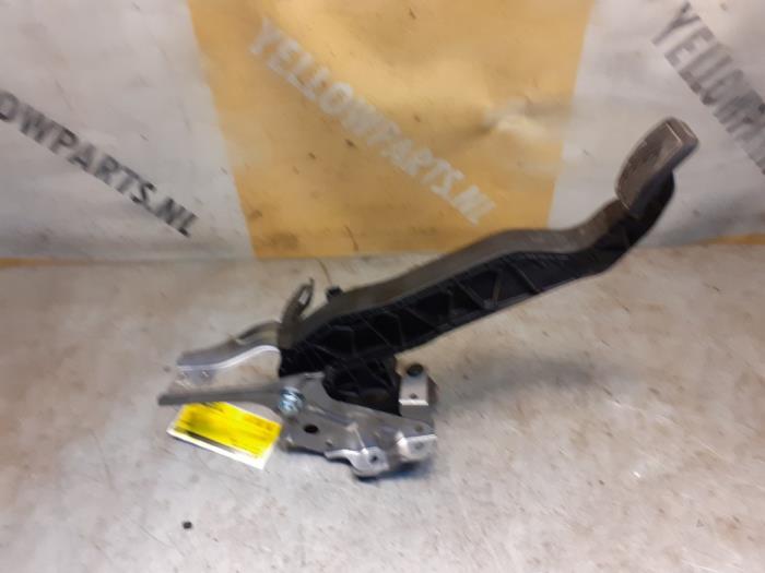 Używane Pedal sprzegla Suzuki SX4 S-Cross (JY) 1.4 Booster Jet Turbo 16V AllGrip Cena € 34,99 Procedura marży oferowane przez Yellow Parts