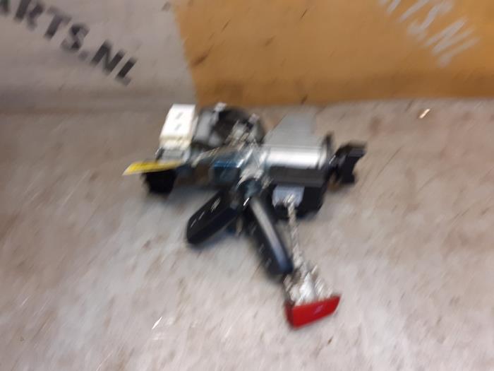 Używane Stacyjka + Kluczyk Suzuki Swift (ZA/ZC/ZD1/2/3/9) 1.3 VVT 16V Cena € 50,00 Procedura marży oferowane przez Yellow Parts