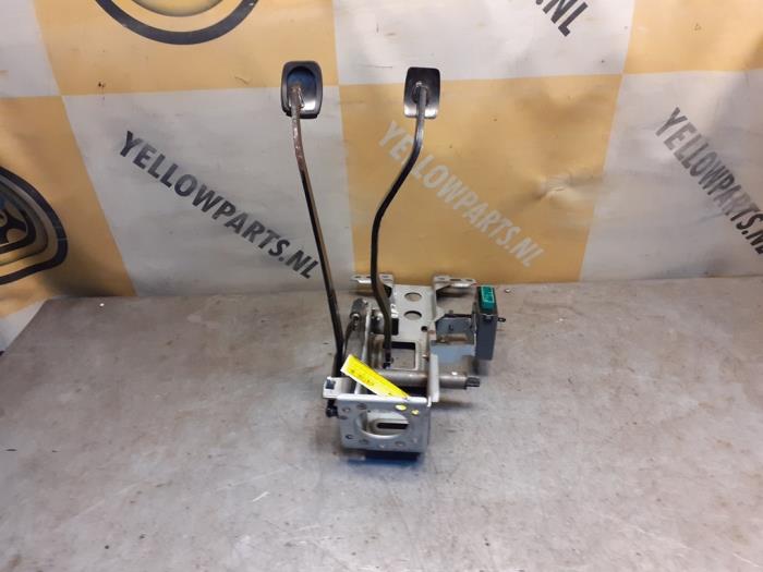 Gebrauchte Pedale Set Suzuki Vitara Cabrio (ET/TA) 1.6i Preis € 59,99 Margenregelung angeboten von Yellow Parts