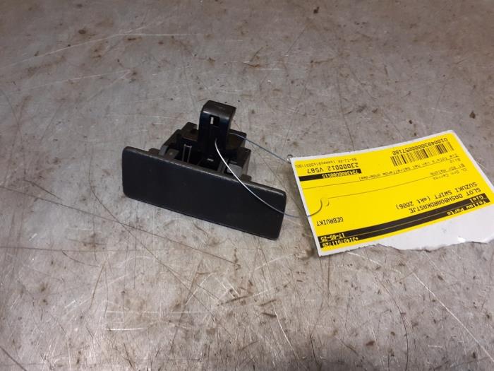 Begagnade Handskfacklock Suzuki Swift (ZA/ZC/ZD1/2/3/9) 1.3 DDis 16V Pris € 17,50 Marginaltabell erbjuds av Yellow Parts