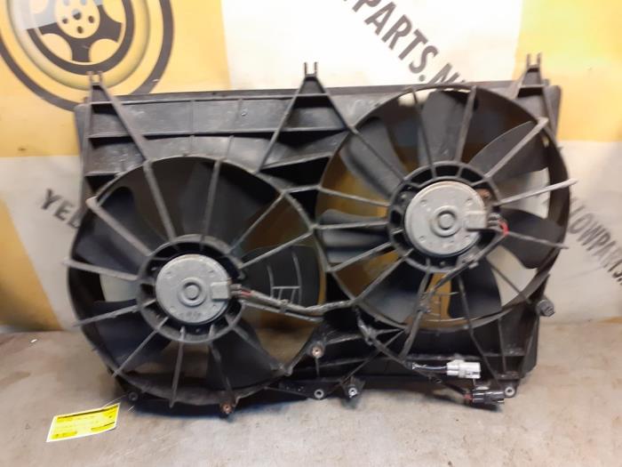 Gebrauchte Kühlerventilator Suzuki Grand Vitara II (JT) 2.4 16V Preis € 49,99 Margenregelung angeboten von Yellow Parts