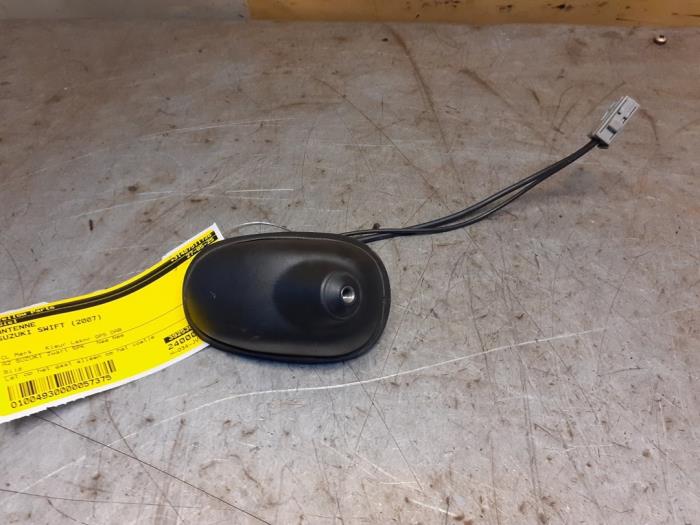 Używane Antena Suzuki Swift (ZA/ZC/ZD1/2/3/9) 1.3 VVT 16V Cena € 19,99 Procedura marży oferowane przez Yellow Parts