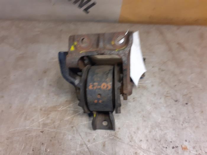 Engine mount from a Suzuki Alto (RF410) 1.1 16V 2003