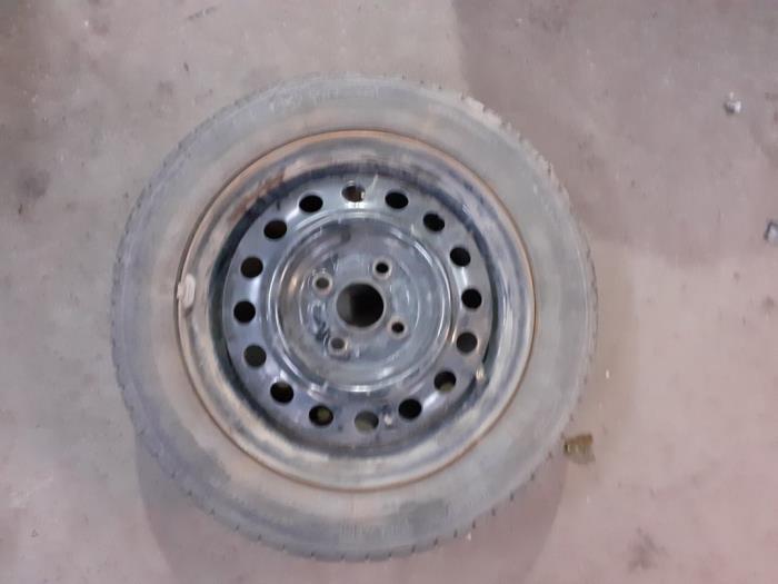 Begagnade Hjul + däck Suzuki Alto 1.0 12V Pris € 45,00 Marginaltabell erbjuds av Yellow Parts