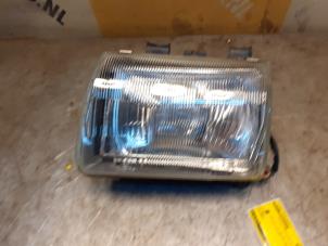 Używane Reflektor lewy Suzuki Alto (SH410) 1.0 GA,GL Cena € 24,99 Procedura marży oferowane przez Yellow Parts