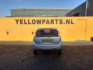 Używane Tylny spojler Suzuki Ignis (FH) 1.3 16V Cena € 95,00 Procedura marży oferowane przez Yellow Parts