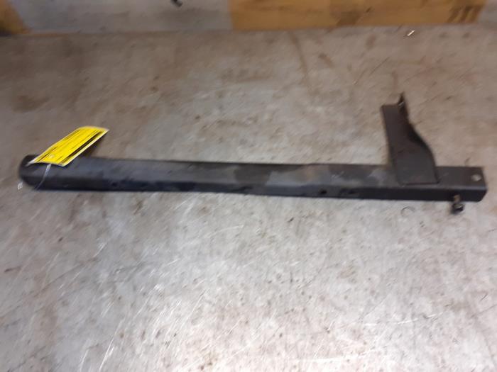 Used Radiator Suzuki Grand Vitara I (FT/GT/HT) 2.5 V6 24V Price € 25,00 Margin scheme offered by Yellow Parts