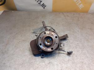Usados Soporte de mangueta de dirección derecha delante Suzuki Swift (ZA/ZC/ZD) 1.2 16V Precio € 59,99 Norma de margen ofrecido por Yellow Parts