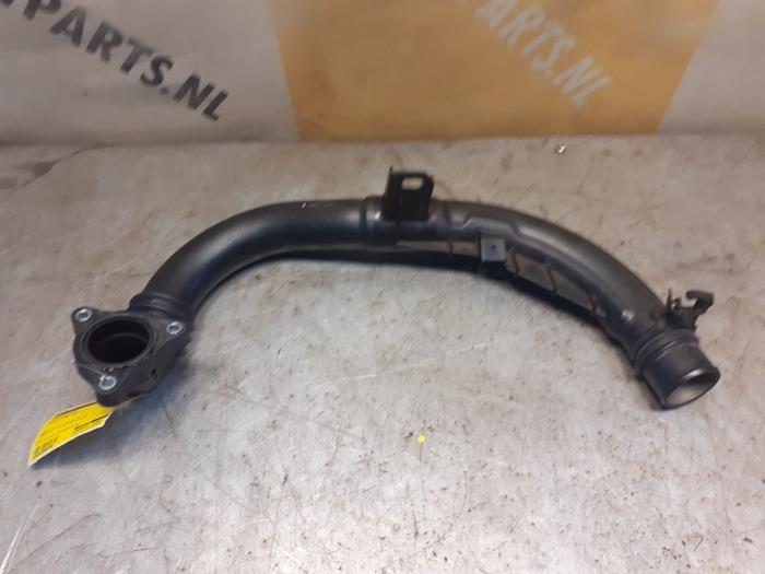 Intercooler Rohr van een Suzuki Vitara (LY/MY) 1.6 16V DDiS AllGrip 2016
