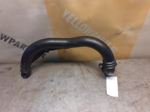Intercooler Rohr van een Suzuki Vitara (LY/MY) 1.6 16V DDiS AllGrip 2016