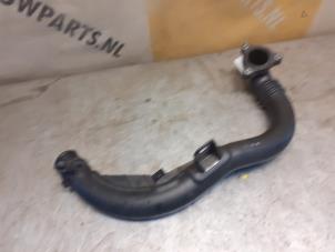 Intercooler Rohr van een Suzuki Vitara (LY/MY) 1.6 16V DDiS AllGrip 2016