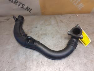 Intercooler Rohr van een Suzuki Vitara (LY/MY) 1.6 16V DDiS AllGrip 2016