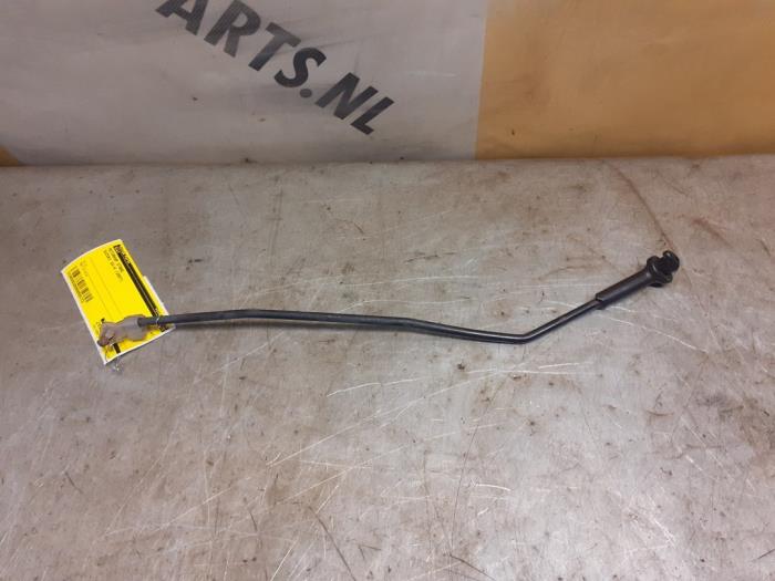 Używane Drazek podpory maski Suzuki SX4 (EY/GY) 1.6 16V VVT Comfort,Exclusive Autom. Cena € 17,50 Procedura marży oferowane przez Yellow Parts