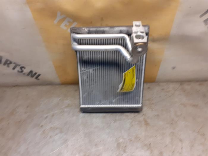 Usagé Evaporateur clim Suzuki Swift (ZA/ZC/ZD1/2/3/9) 1.3 VVT 16V Prix € 39,99 Règlement à la marge proposé par Yellow Parts