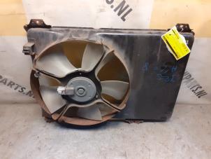 Usados Ventilador de radiador Suzuki Swift (ZA/ZC/ZD1/2/3/9) 1.6 Sport VVT 16V Precio € 39,99 Norma de margen ofrecido por Yellow Parts