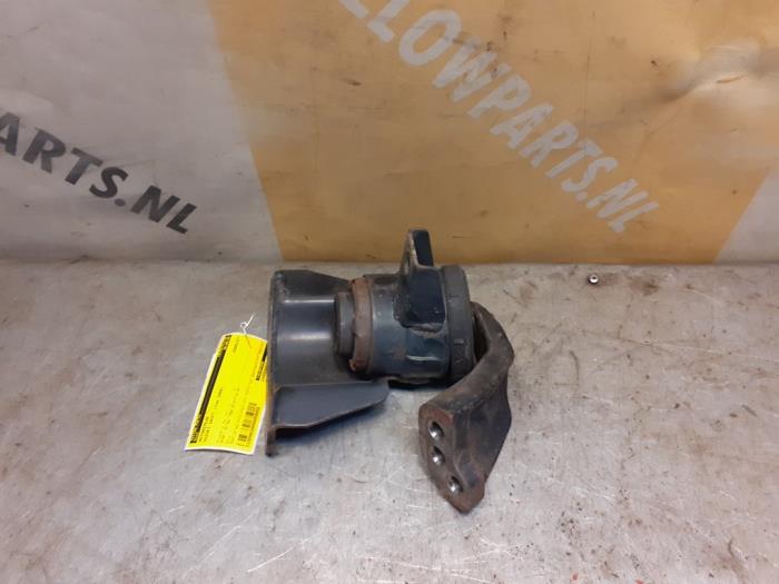 Used Engine mount Suzuki Swift (ZA/ZC/ZD1/2/3/9) 1.6 Sport VVT 16V Price € 34,99 Margin scheme offered by Yellow Parts