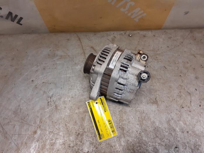 Usagé Dynamo Suzuki Swift (ZA/ZC/ZD1/2/3/9) 1.6 Sport VVT 16V Prix € 49,00 Règlement à la marge proposé par Yellow Parts