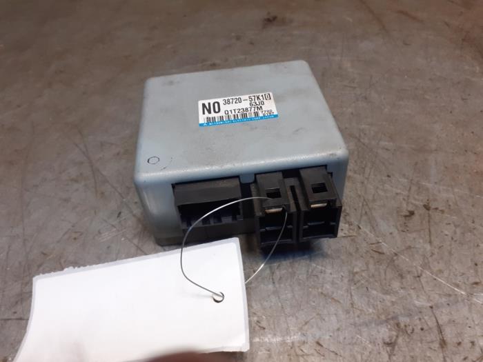 Used Power steering computer Suzuki Swift (ZA/ZC/ZD1/2/3/9) 1.6 Sport VVT 16V Price € 79,00 Margin scheme offered by Yellow Parts