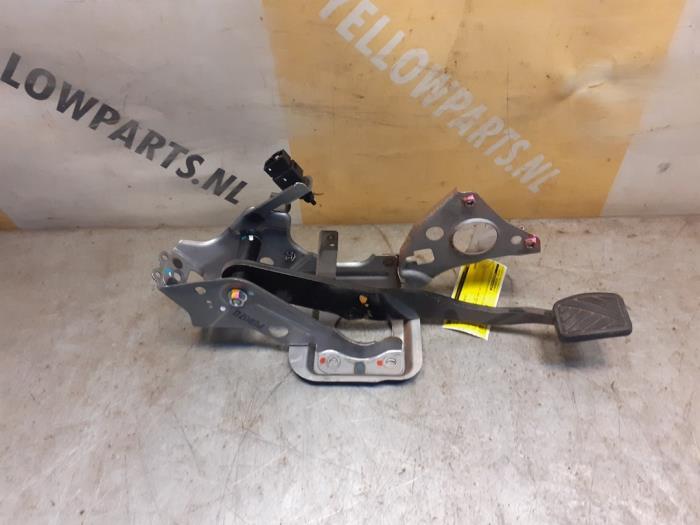 Używane Pedal hamulca Suzuki Celerio (LF) 1.0 12V Cena € 44,95 Procedura marży oferowane przez Yellow Parts
