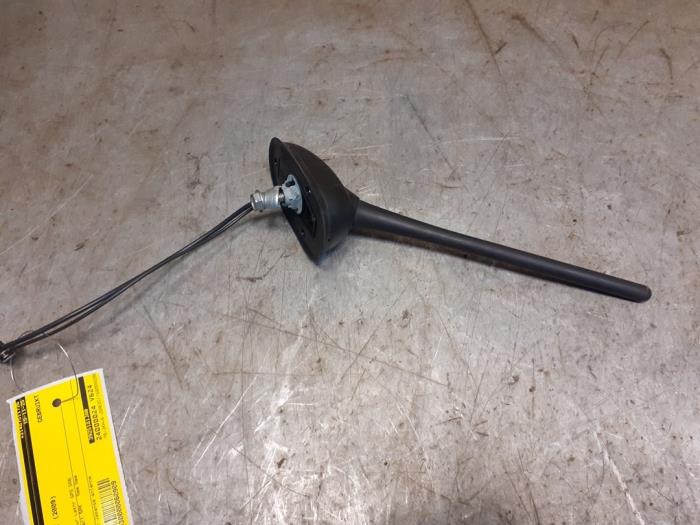 Używane Antena Suzuki Swift (ZA/ZC/ZD1/2/3/9) 1.3 VVT 16V Cena € 24,99 Procedura marży oferowane przez Yellow Parts