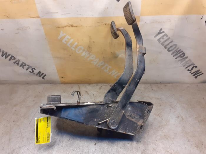 Gebrauchte Pedale Set Suzuki Samurai 1.3 4x4 Preis auf Anfrage angeboten von Yellow Parts