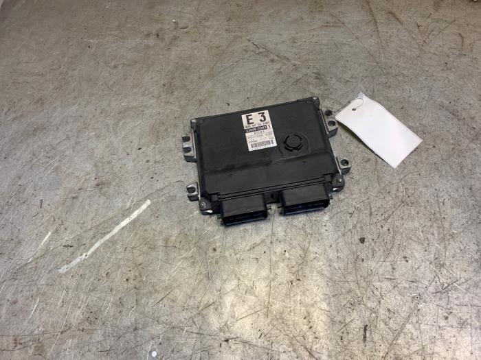 Used Engine management computer Suzuki Swift (ZA/ZC/ZD1/2/3/9) 1.5 VVT 16V Price € 69,00 Margin scheme offered by Yellow Parts