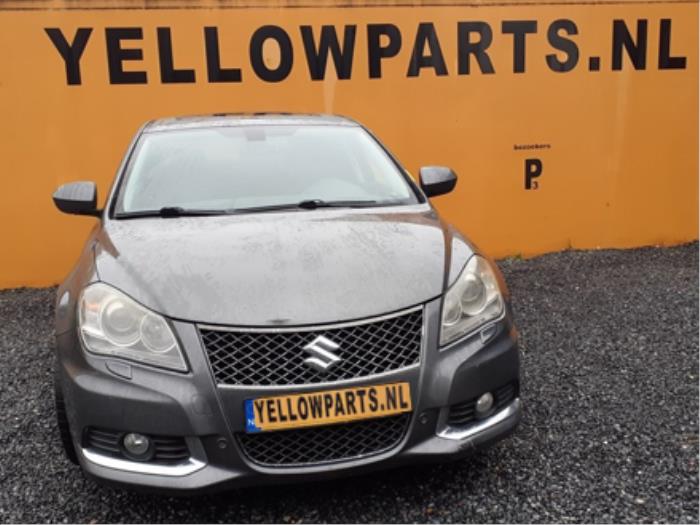 Gebrauchte Windschutzscheibe Suzuki Kizashi (FRE/FRF) 2.4 16V 4x4 Preis € 199,00 Margenregelung angeboten von Yellow Parts