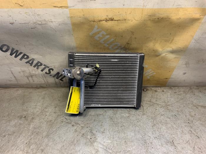 Usagé Evaporateur clim Suzuki Swift (ZA/ZC/ZD1/2/3/9) 1.3 VVT 16V Prix € 39,99 Règlement à la marge proposé par Yellow Parts