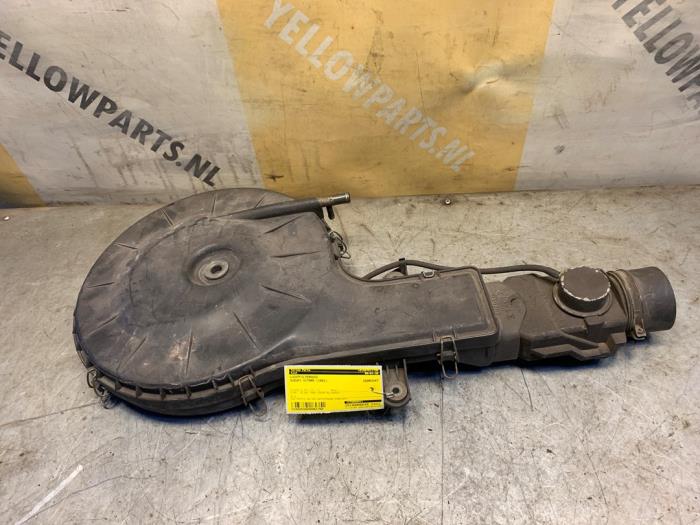 Begagnade Luftfilterhus Suzuki Vitara Cabrio (ET/TA) 1.6i Pris € 49,99 Marginaltabell erbjuds av Yellow Parts