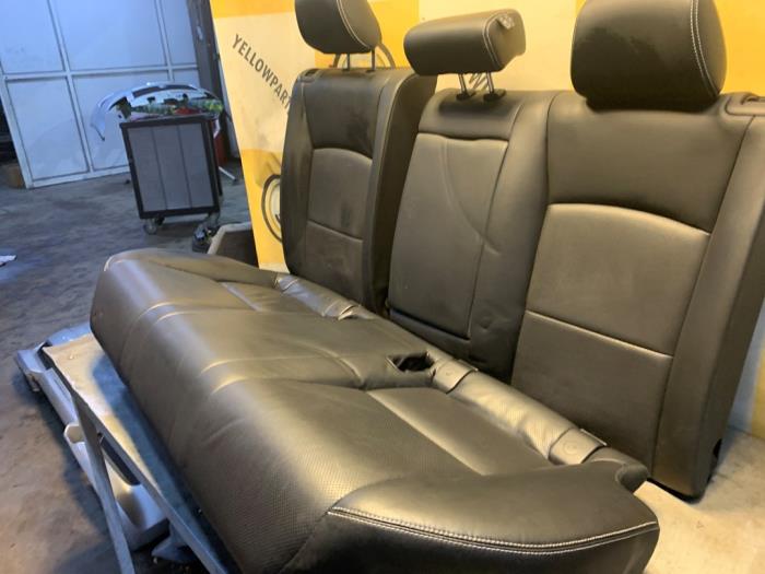Używane Kanapa tylna Suzuki Kizashi (FRE/FRF) 2.4 16V 4x4 Cena € 149,00 Procedura marży oferowane przez Yellow Parts