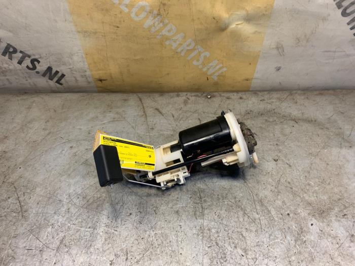 Gebrauchte Benzinpumpe Suzuki Liana (ERC/ERD/RH4) 1.6 MPi 16V Preis € 49,99 Margenregelung angeboten von Yellow Parts