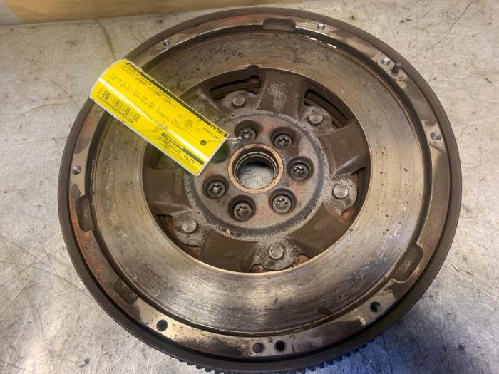 Gebrauchte Doppelte Masse Schwungrad Suzuki Grand Vitara II (JT) 1.9 DDiS Preis € 189,00 Margenregelung angeboten von Yellow Parts