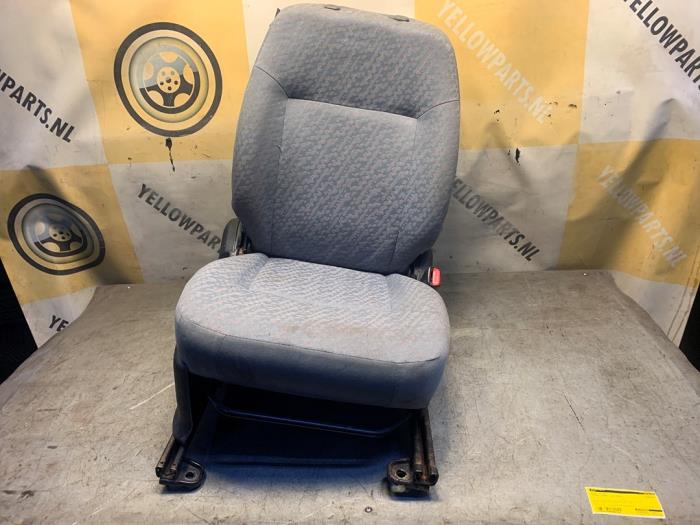 Gebrauchte Sitz rechts Suzuki Jimny Softtop 1.3i 16V 4x4 Cabrio Preis € 149,00 Margenregelung angeboten von Yellow Parts