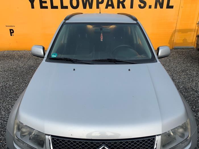 Używane Maska Suzuki Grand Vitara II (JT) 2.0 16V Cena € 349,00 Procedura marży oferowane przez Yellow Parts