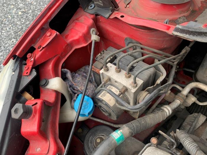 Begagnade ABS-pump Suzuki Swift (ZA/ZC/ZD1/2/3/9) 1.5 VVT 16V Pris € 179,00 Marginaltabell erbjuds av Yellow Parts