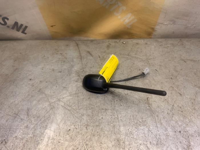Używane Antena Suzuki Swift (ZA/ZC/ZD) 1.2 16V Cena € 24,99 Procedura marży oferowane przez Yellow Parts