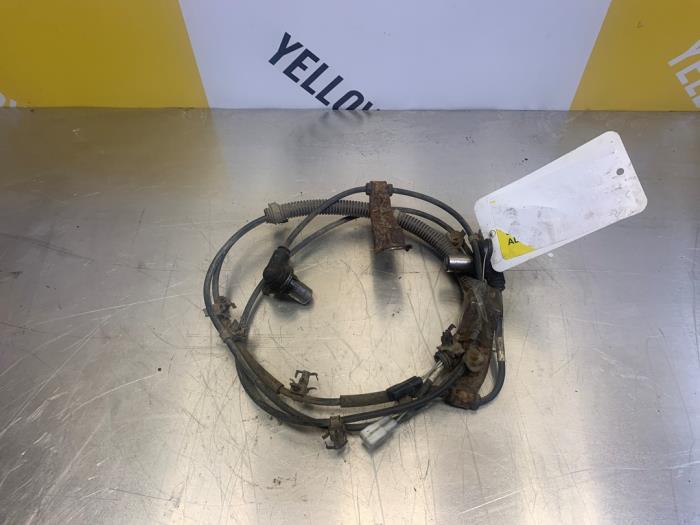 Usados Sensor ABS Suzuki Grand Vitara I (FT/GT/HT) 2.0 TDi 16V Precio € 89,00 Norma de margen ofrecido por Yellow Parts