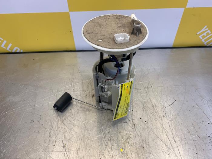 Used Petrol pump Suzuki Swift (ZA/ZC/ZD) 1.2 16V Price € 39,99 Margin scheme offered by Yellow Parts